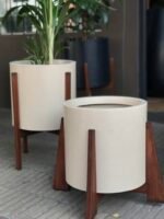 Maceta Línea Cilindro con Pie de Madera - Imagen 2